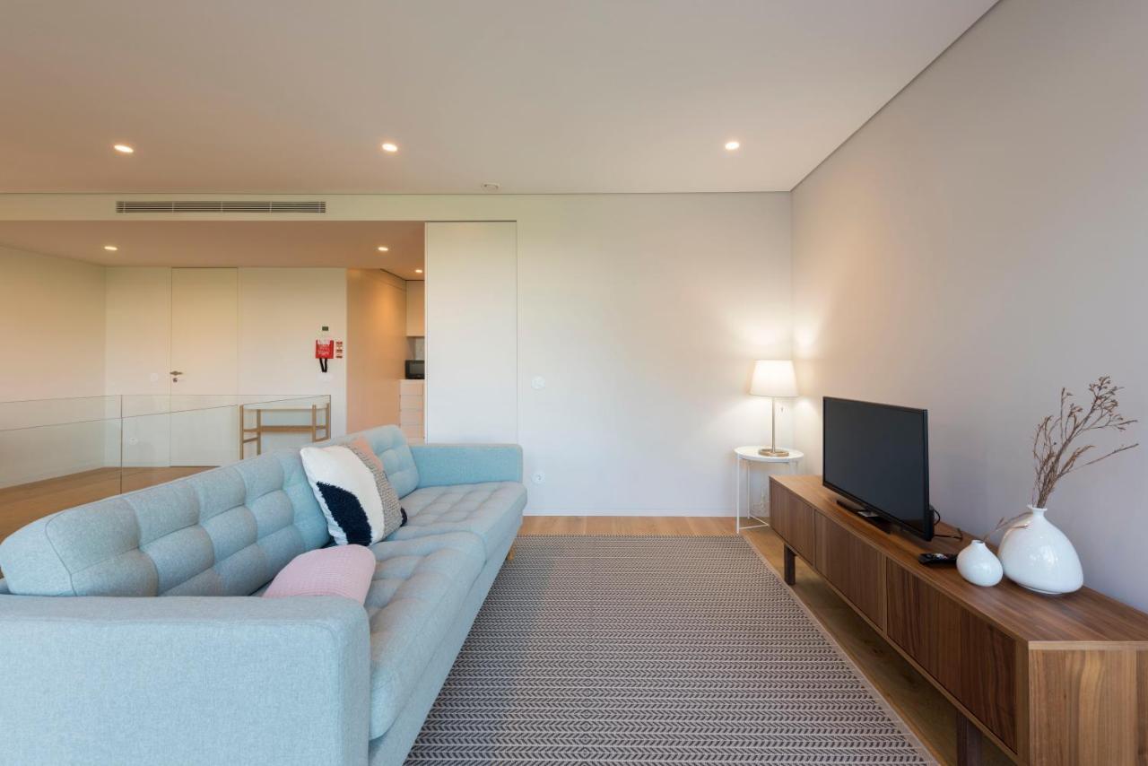 Lovelystay - Primrose 2Br Flat With Free Parking, Ac And Balcony Порту Экстерьер фото