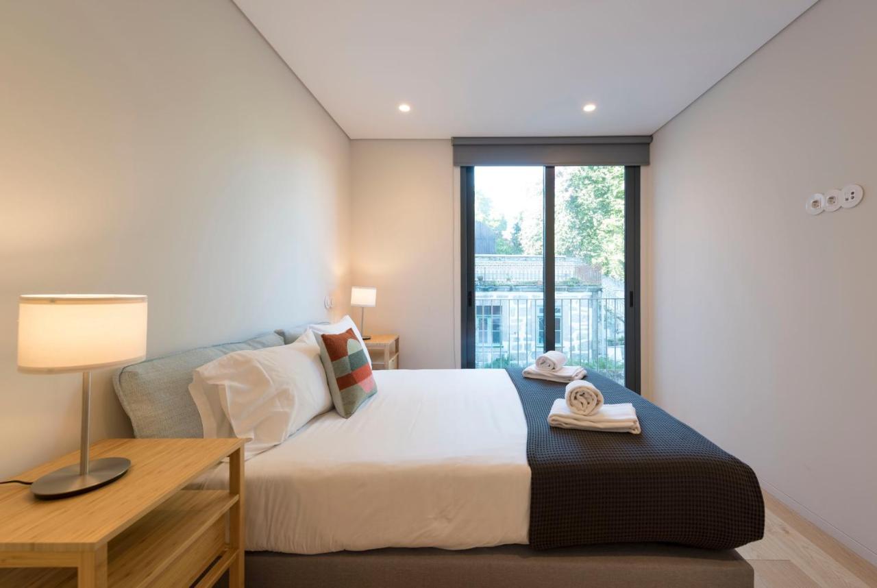 Lovelystay - Primrose 2Br Flat With Free Parking, Ac And Balcony Порту Экстерьер фото