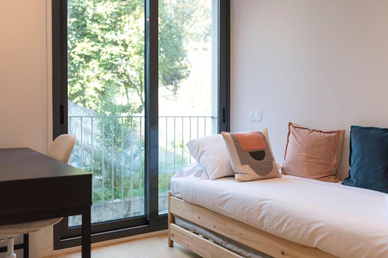 Lovelystay - Primrose 2Br Flat With Free Parking, Ac And Balcony Порту Экстерьер фото