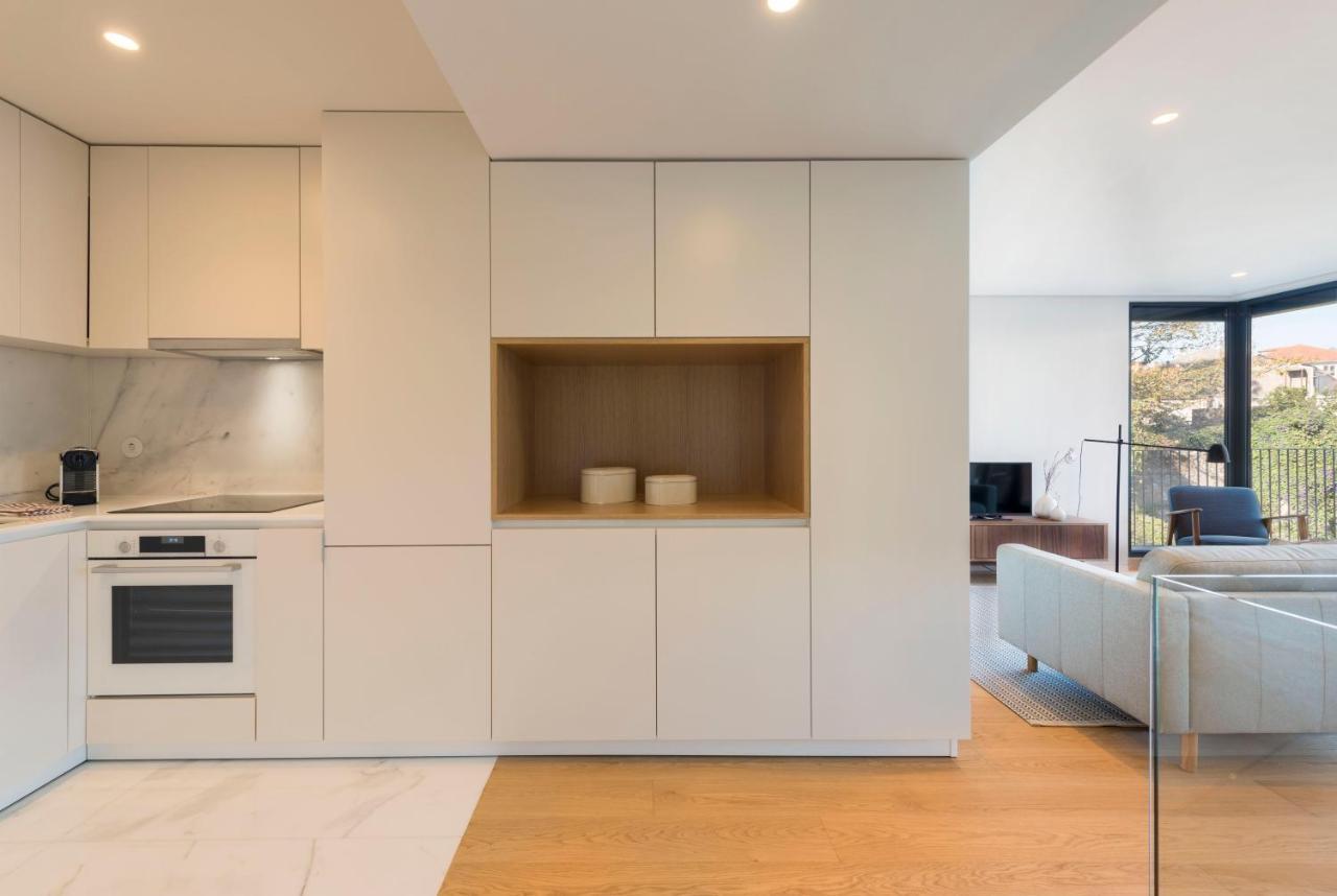 Lovelystay - Primrose 2Br Flat With Free Parking, Ac And Balcony Порту Экстерьер фото